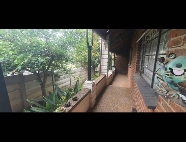 5 BEDROOM HOUSE FOR SALE IN ALBERTON